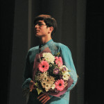 Ariel portrait_withflowers_09